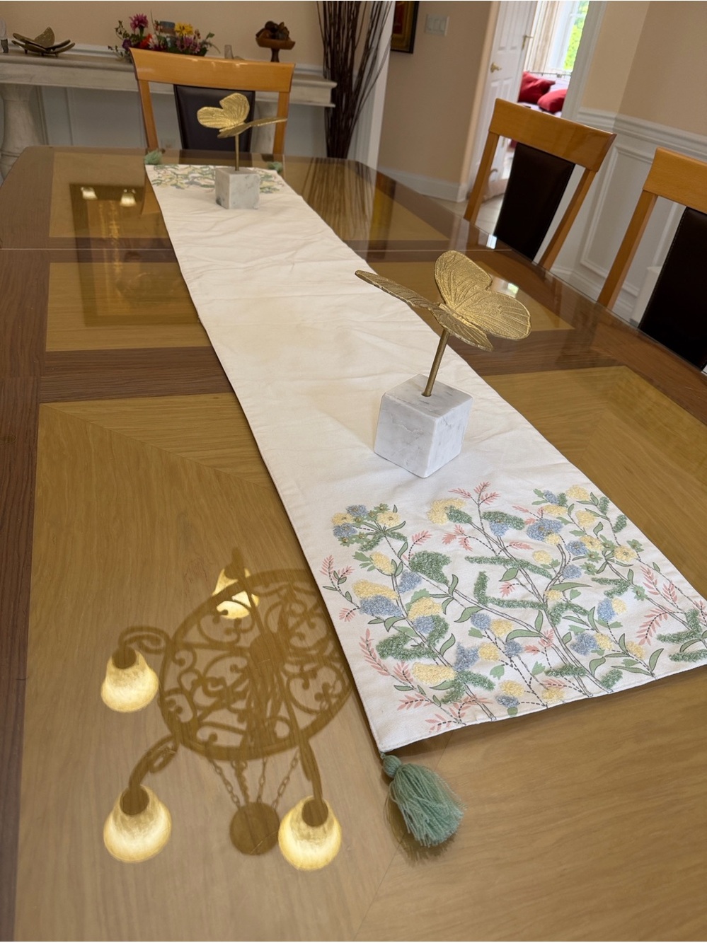 Secret Celebrity wild flower table runner
